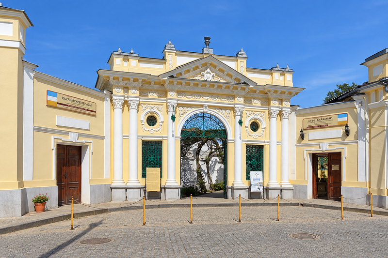 Кенаса в Караимском квартале Евпатории Кенаса в Караимском квартале Евпатории